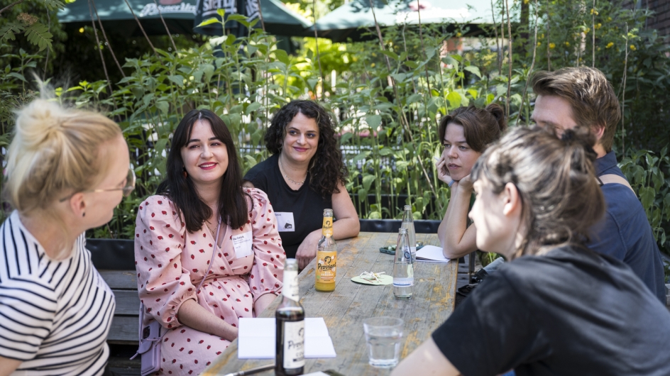 Community Event gegen Hass im Netz zum Thema „Screens & Society“ am 13. und 14. Mai 2024 im bUm Berlin