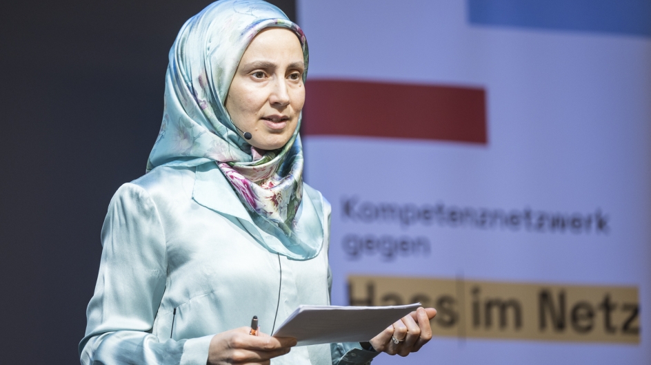 Community Event gegen Hass im Netz zum Thema „Screens & Society“ am 13. und 14. Mai 2024 im bUm Berlin